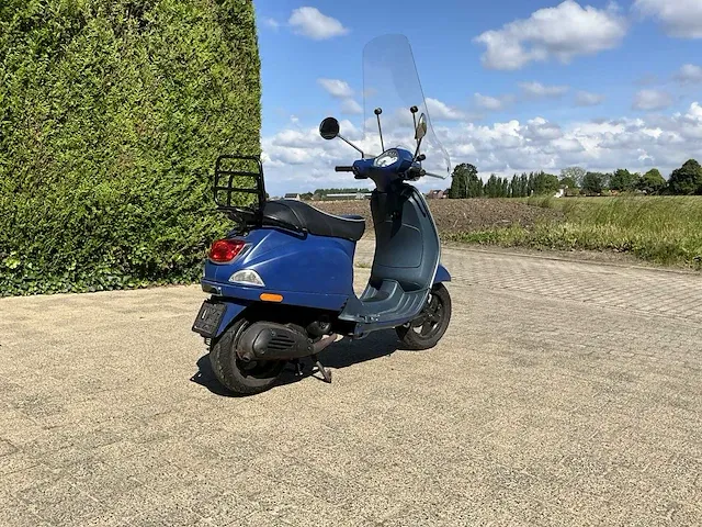 2009 piaggio vespa 50cc scooter - afbeelding 21 van  22