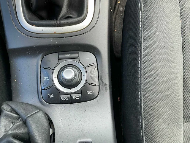 2009 renault megane personenauto - afbeelding 17 van  47