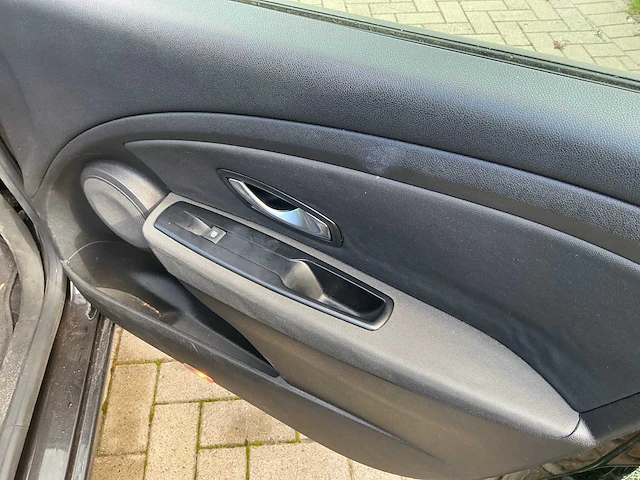 2009 renault megane personenauto - afbeelding 25 van  47