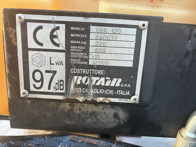 2009 rotair vrk120 zuigercompressor met benzinemotor - afbeelding 4 van  4