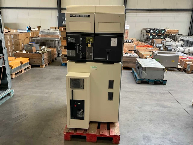 2009 schneider sm6 / dm1-a hoogspanningschakelaar - afbeelding 5 van  11