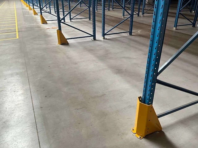 2009 stow plfb 15 palletstelling - afbeelding 4 van  8