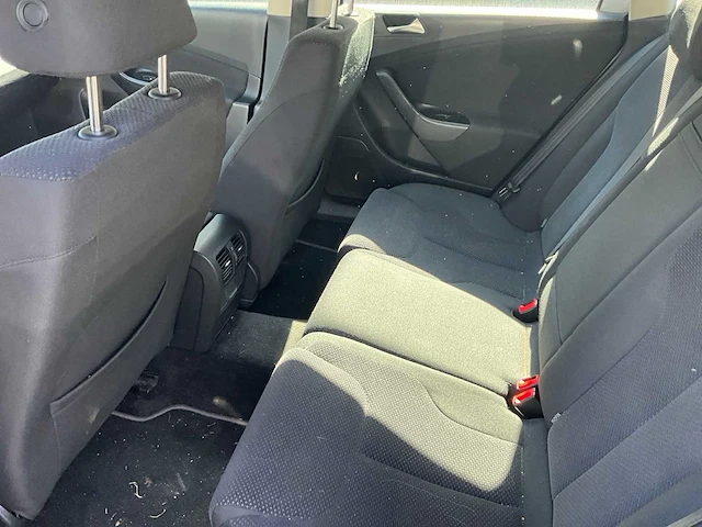 2009 volkswagen passat - afbeelding 9 van  39