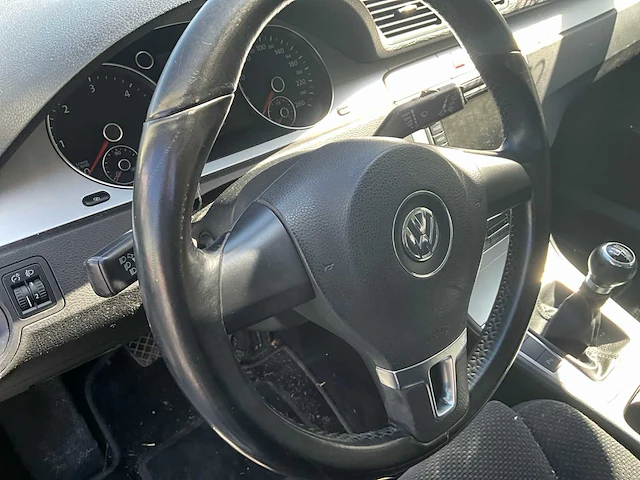 2009 volkswagen passat - afbeelding 13 van  39