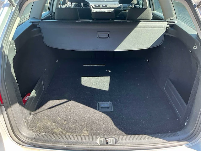 2009 volkswagen passat - afbeelding 16 van  39