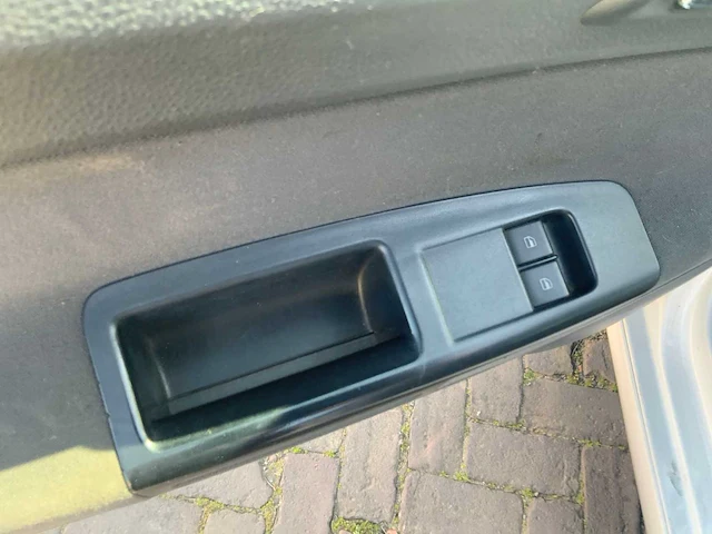 2009 volkswagen polo personenauto - afbeelding 2 van  16
