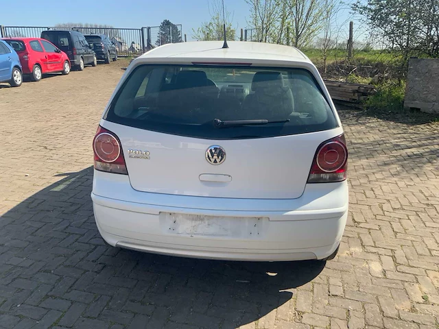 2009 volkswagen polo personenauto - afbeelding 13 van  16