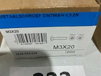 200x metaalschroef m3x20 - afbeelding 1 van  3