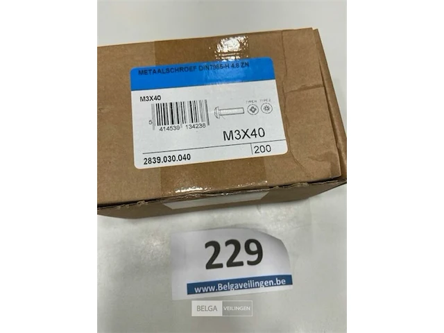 200x metaalschroef m3x40 - afbeelding 1 van  3