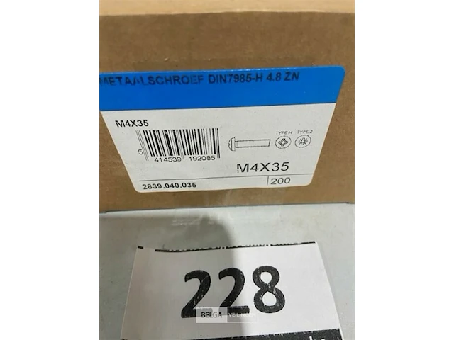 200x metaalschroef m4x35 - afbeelding 3 van  3