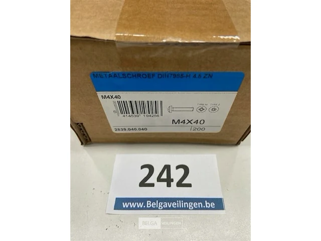 200x metaalschroef m4x40 - afbeelding 1 van  3