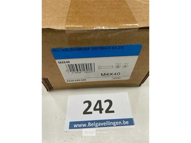 200x metaalschroef m4x40 - afbeelding 3 van  3