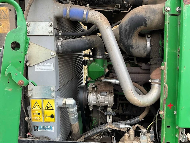 2010 - john deere 1110e - uitrijwagen - afbeelding 30 van  47