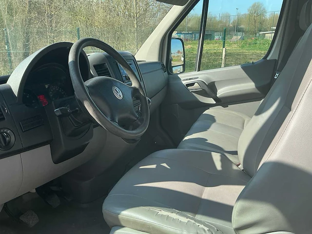 2010 - volkswagen crafter 2.5 tdi maxi - afbeelding 8 van  45