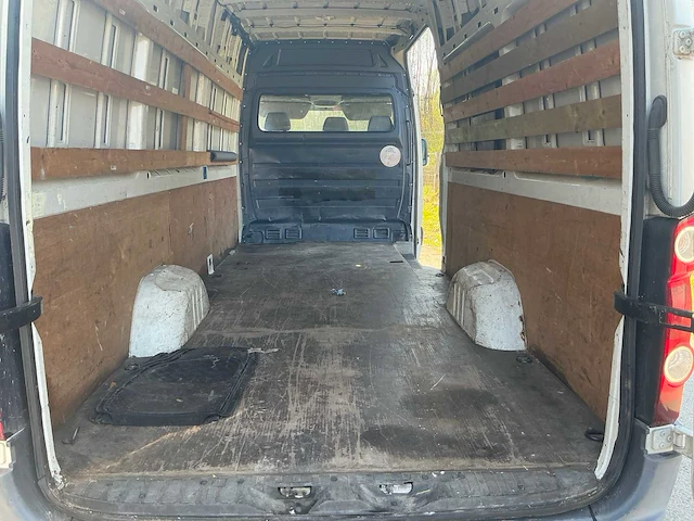 2010 - volkswagen crafter 2.5 tdi maxi - afbeelding 30 van  45