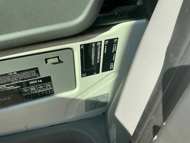 2010 - volkswagen crafter 2.5 tdi maxi - afbeelding 36 van  45