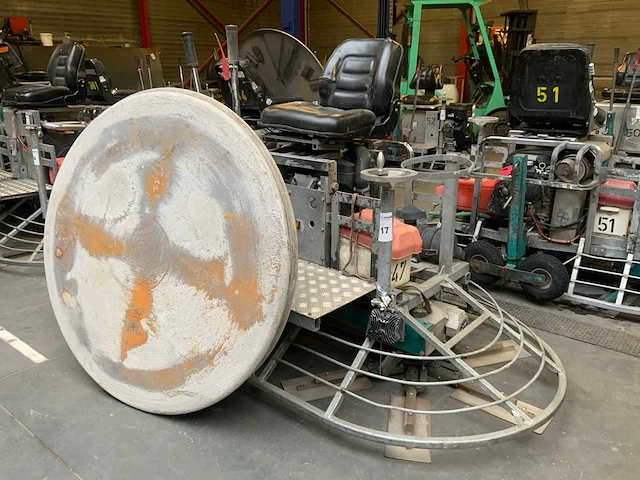 2010 b-mac dubbele cementvlinder - afbeelding 1 van  6