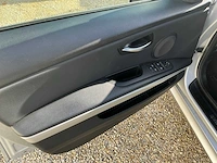 2010 bmw 318d personenauto - afbeelding 18 van  47