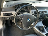 2010 bmw 318d personenauto - afbeelding 21 van  47