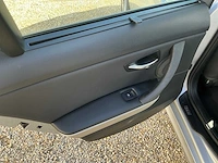 2010 bmw 318d personenauto - afbeelding 29 van  47