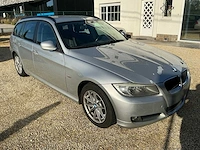 2010 bmw 318d personenauto - afbeelding 2 van  47