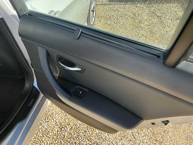 2010 bmw 318d personenauto - afbeelding 39 van  47