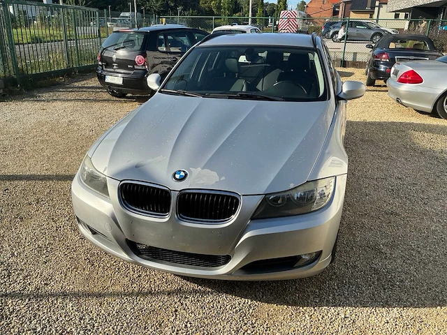 2010 bmw 318d personenauto - afbeelding 3 van  47