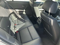 2010 bmw 318d personenauto - afbeelding 41 van  47