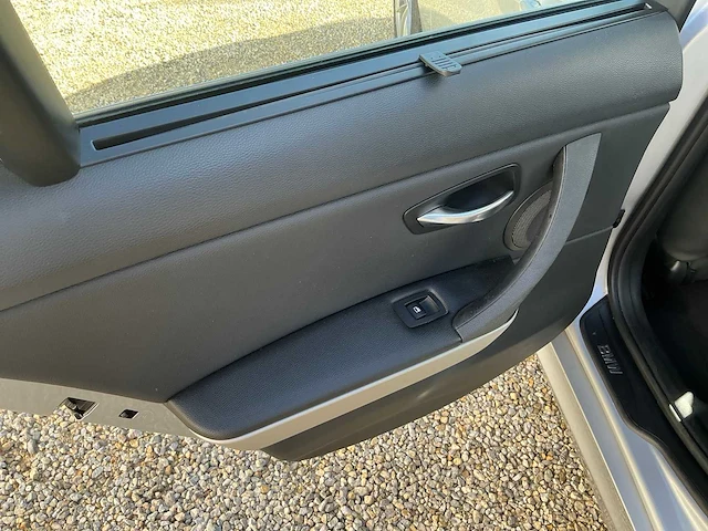2010 bmw 318d personenauto - afbeelding 22 van  47