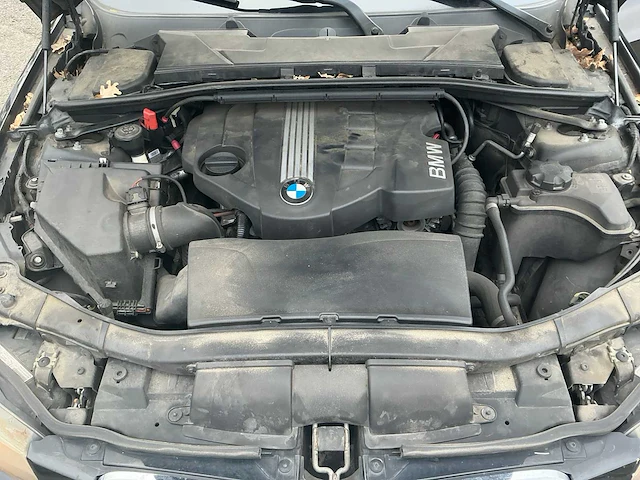2010 bmw 318d - afbeelding 20 van  32