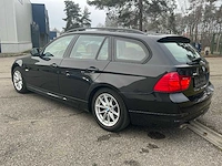 2010 bmw 318d - afbeelding 23 van  32