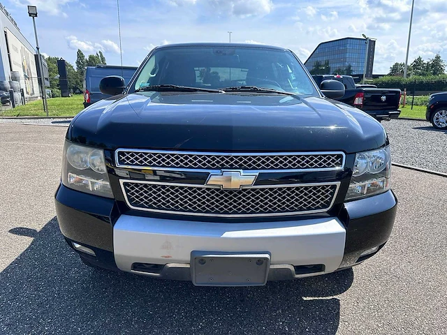 2010 chevrolet avalanche 5.3 l v 8 - lichte vrachtwagen - afbeelding 10 van  16