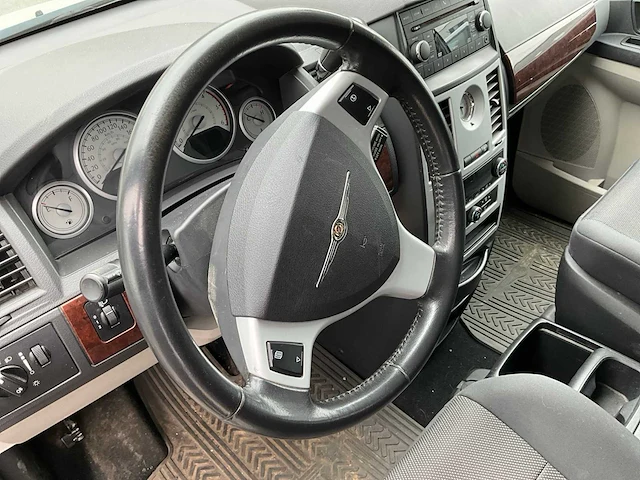 2010 chrysler grand voyager 2.8 crd lichte vracht - afbeelding 4 van  29