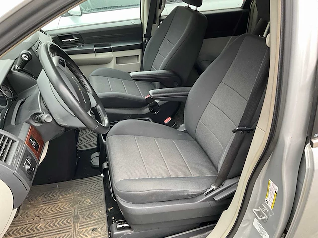 2010 chrysler grand voyager 2.8 crd lichte vracht - afbeelding 5 van  29