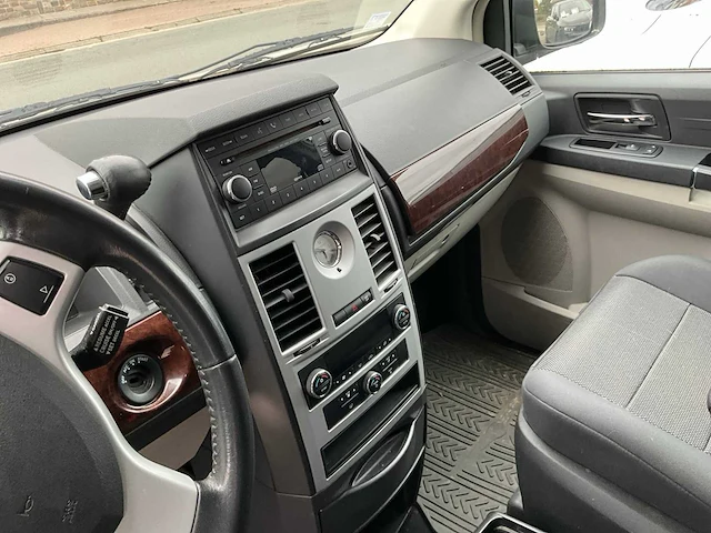 2010 chrysler grand voyager 2.8 crd lichte vracht - afbeelding 6 van  29