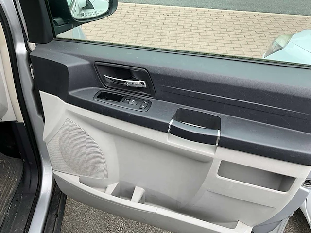 2010 chrysler grand voyager 2.8 crd lichte vracht - afbeelding 7 van  29