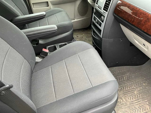2010 chrysler grand voyager 2.8 crd lichte vracht - afbeelding 9 van  29