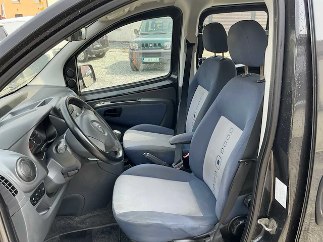 2010 citroën nemo 1.4 hdi auto - afbeelding 8 van  44