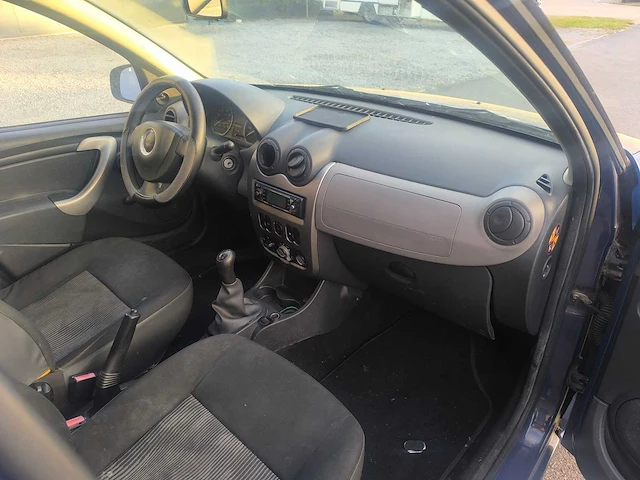 2010 | dacia | sandero 1.4 mpi | benzine - afbeelding 8 van  26