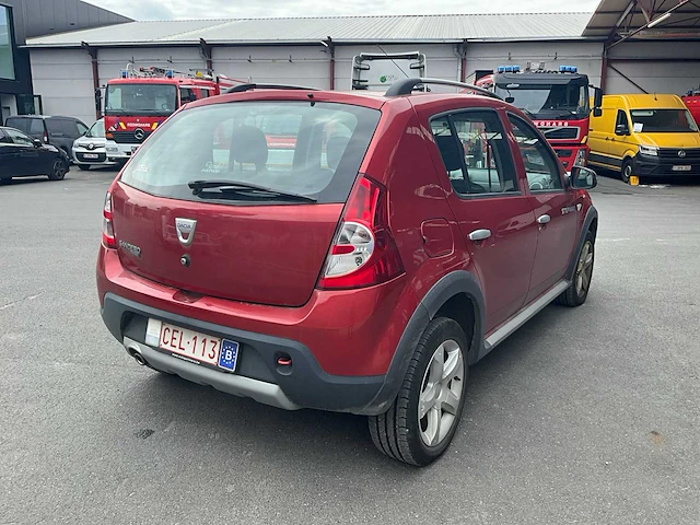 2010 dacia sandero - afbeelding 8 van  24