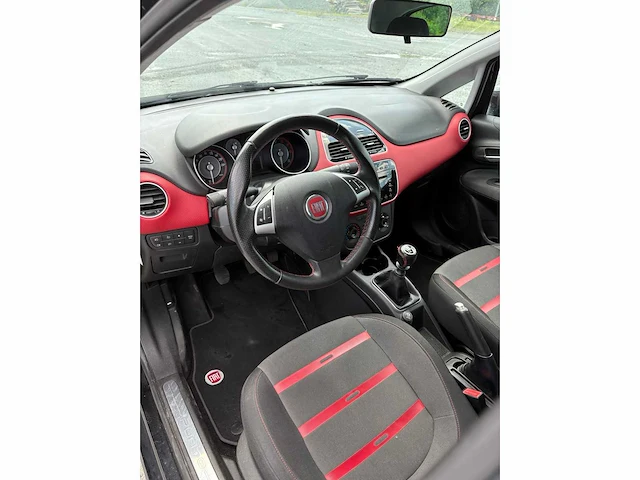 2010 fiat punto evo - afbeelding 11 van  11