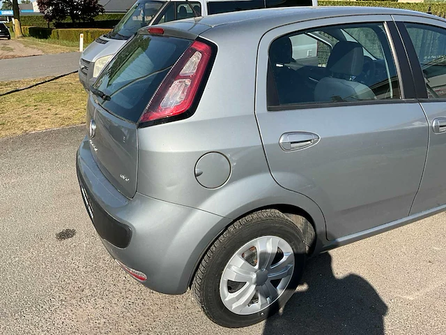 2010 fiat punto - afbeelding 17 van  31
