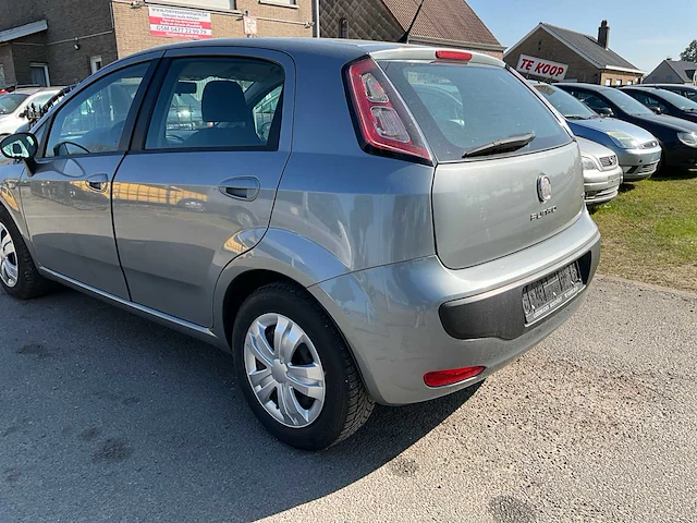 2010 fiat punto - afbeelding 23 van  31