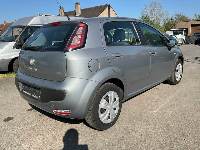 2010 fiat punto - afbeelding 27 van  31