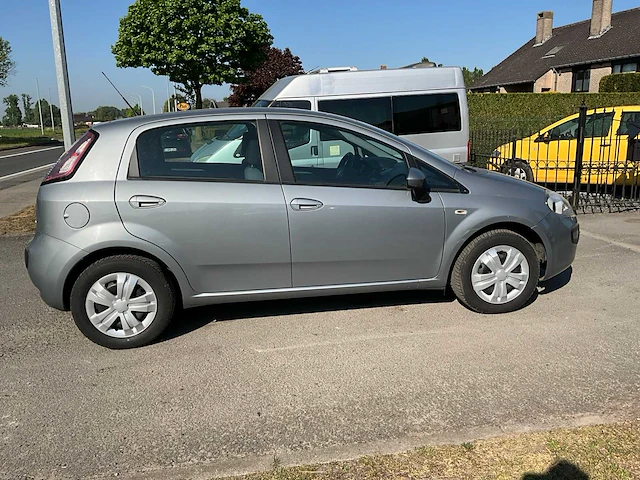 2010 fiat punto - afbeelding 28 van  31