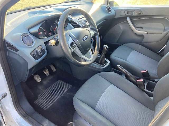 2010 ford fiesta personenauto ford fiesta - afbeelding 13 van  15