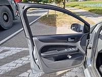 2010 ford focus - afbeelding 19 van  28