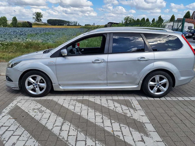 2010 ford focus - afbeelding 2 van  28