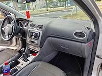 2010 ford focus - afbeelding 27 van  28