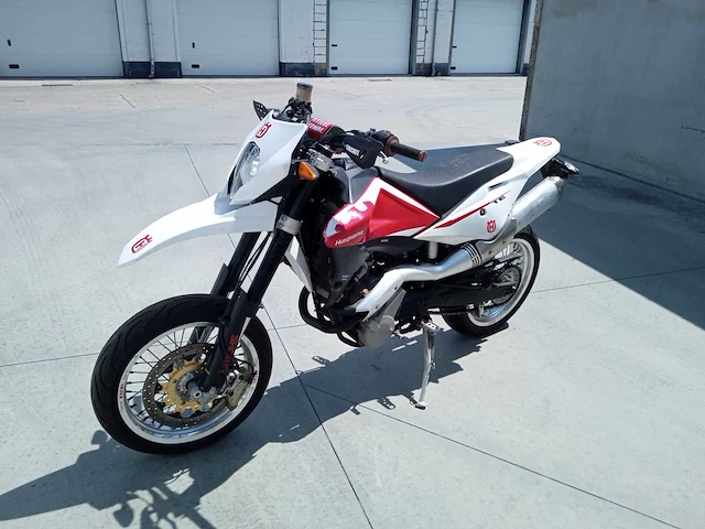 2010 husqvarna te 630 smr motorfiets - afbeelding 1 van  7